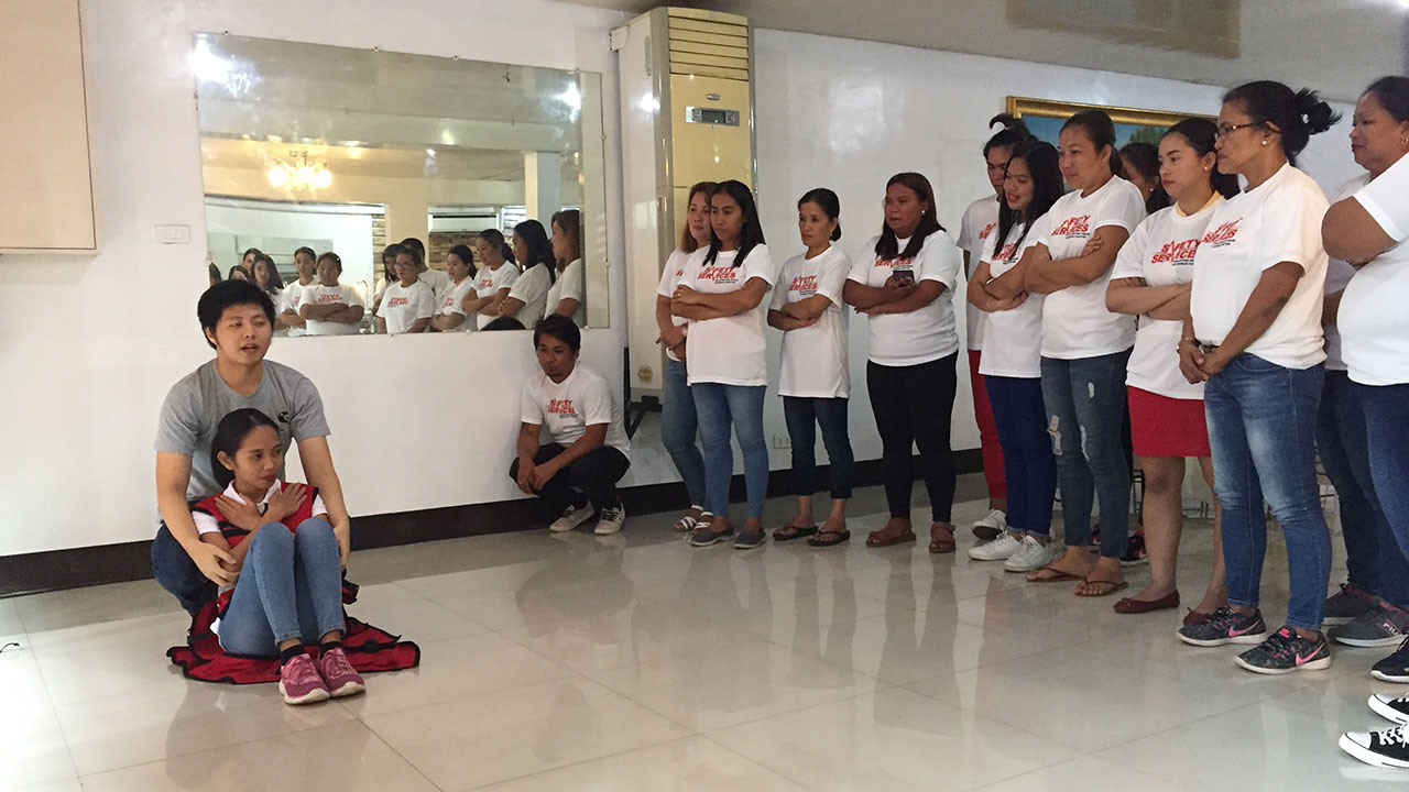 How to Save a Life: Residents of Batangas Communities Learn About First Aid