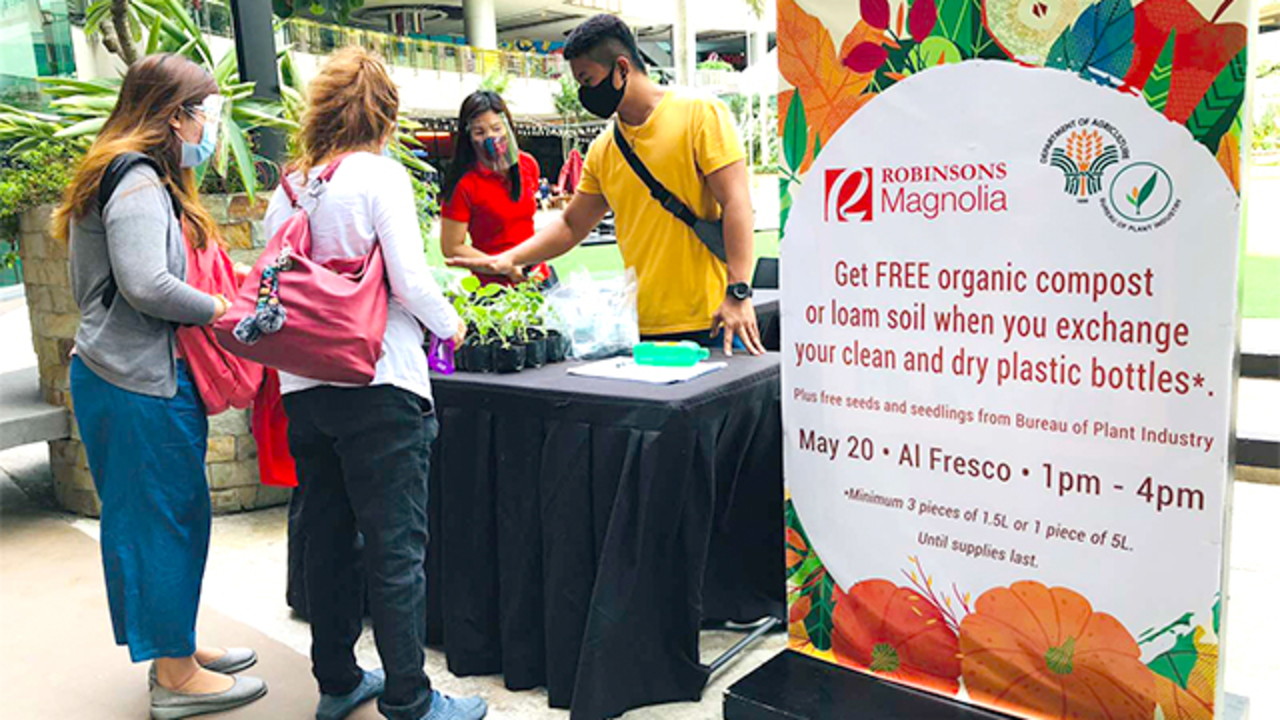 Robinsons Malls Makes Going Green Easy with Its Plastic Swap Program