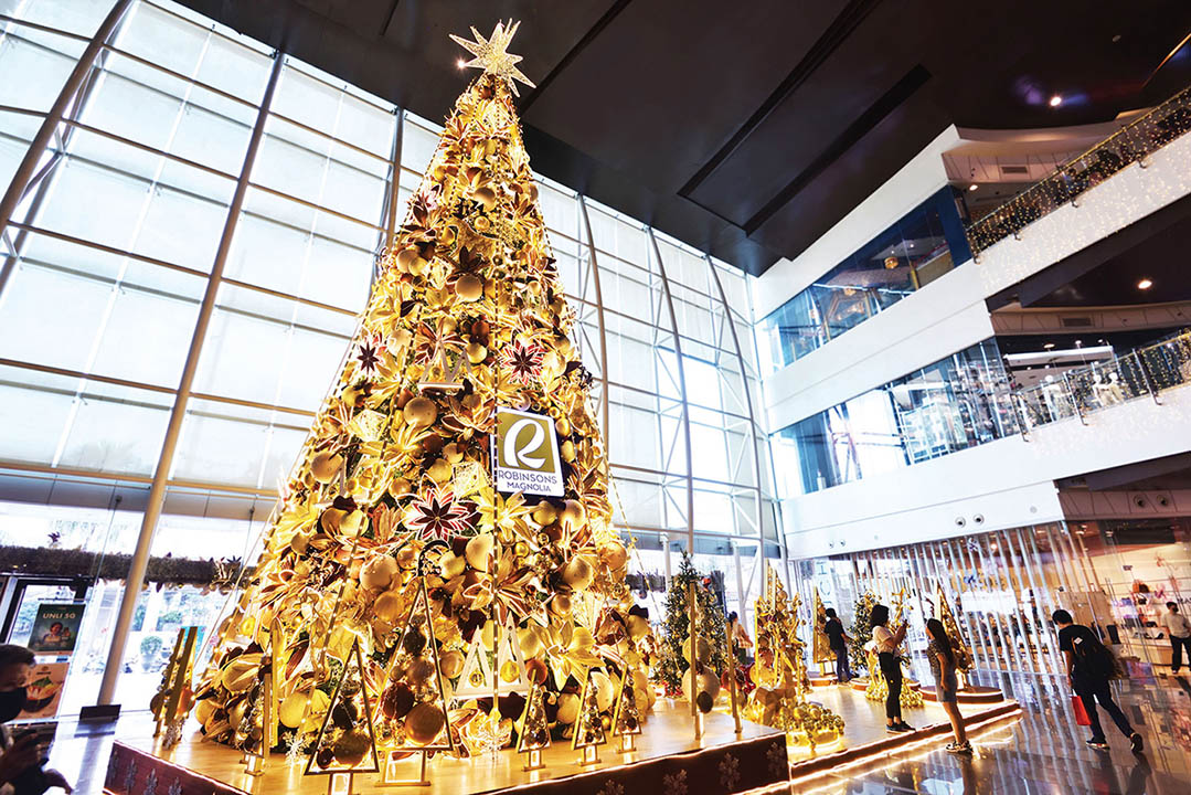 Celebrate the Holiday Season in Grand Style at Robinsons Malls