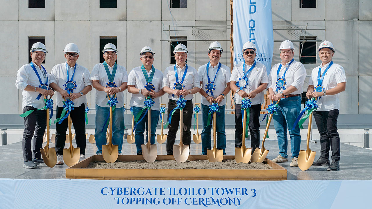Robinsons Offices Tops Off Cybergate Iloilo Tower 3