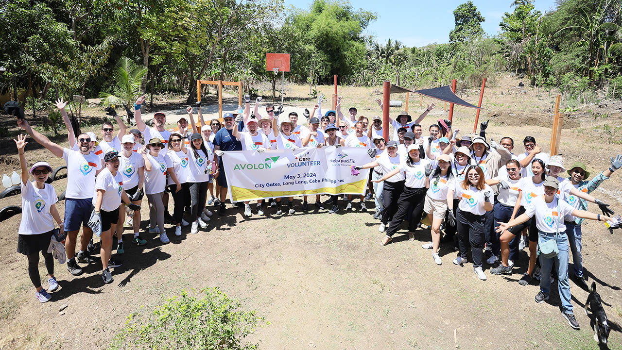 Paying It Forward: Cebu Pacific & Avolon Team Up to Renovate Cebu Community Center